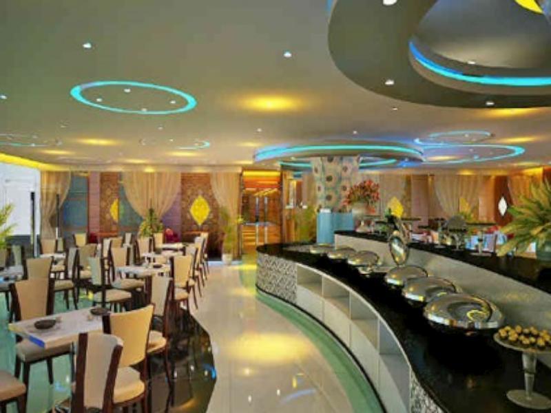 Grand Qin Hotel Banjarbaru Exterior photo